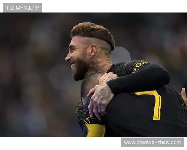 巴黎获点球引VAR长时间复核，最终维持原判由拉莫斯主罚命中