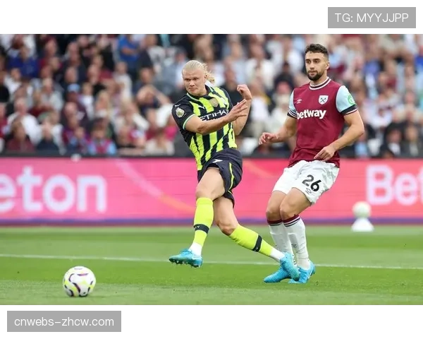 英超“社区传中挑战赛”在曼彻斯特启动，旨在鼓励青少年参与足球