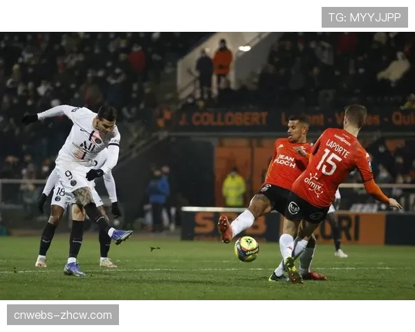 洛里昂vs克莱蒙，上半场双方共产生28次攻守转换，但仅3次形成射门